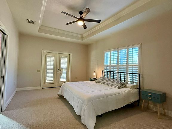 4th image of 218 Blakeley Dr