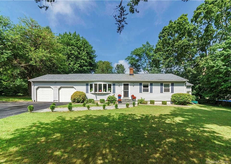 579 Edison Rd, Trumbull, CT 06611 | Zillow