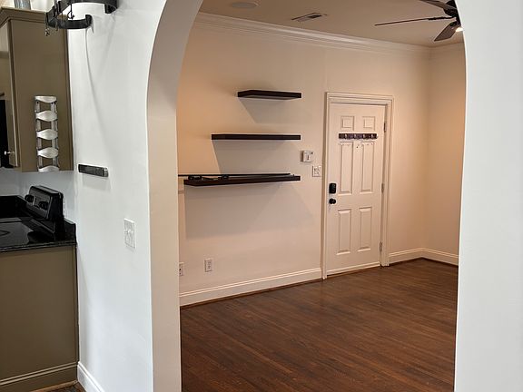 3rd image of 1500 33rd St S Unit 201