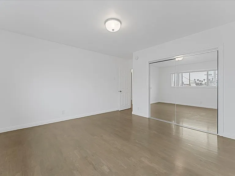 11661 Erwin St #8 — Photo 11