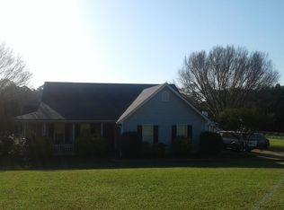 53 S Barnes Dr, Locust Grove, GA 30248