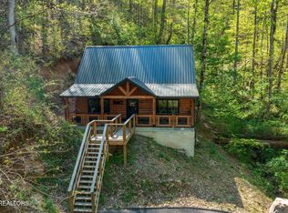 3547 Sugar Maple Loop Rd, Sevierville, TN 37862
