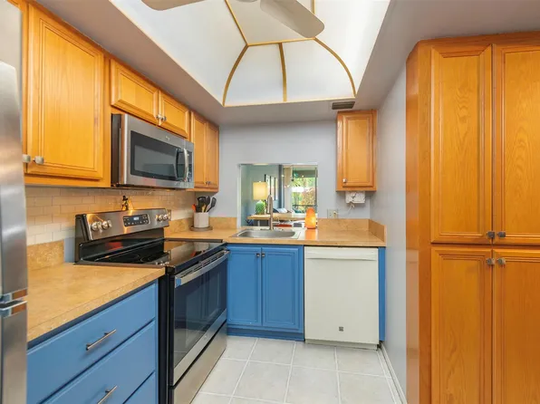 104 Royal Park Drive #1D, Oakland Park, FL 33309