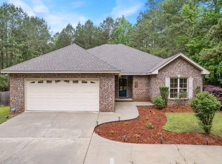 23 County Home Rd, Ellisville, MS 39437