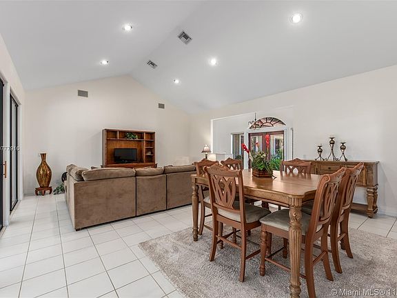 2nd image of 1590 NW Sweetbay Cir #10
