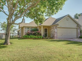 19809 E 36th St S, Broken Arrow, OK 74014