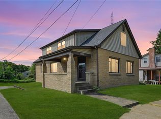 7106 Vine St, Enon Valley, PA 16120