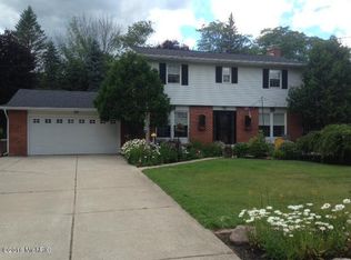 506 Bailey Dr, Big Rapids, MI 49307