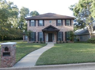 429 Timberlake Dr, Azle, TX 76020