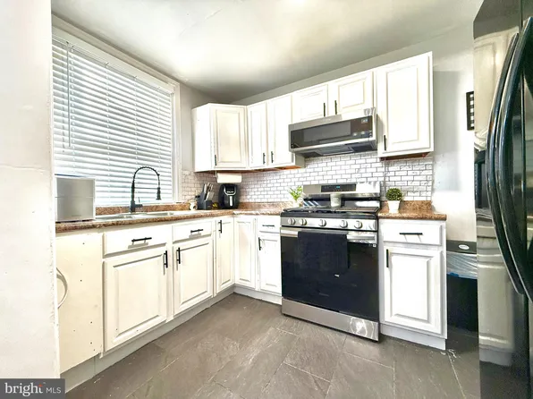 4580 Shelbourne St, Philadelphia, PA 19124