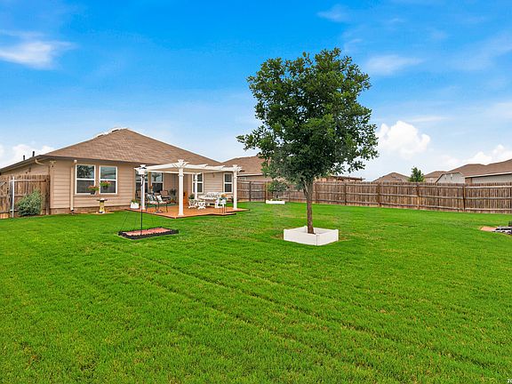 5th image of 1321 W Nolte Farms