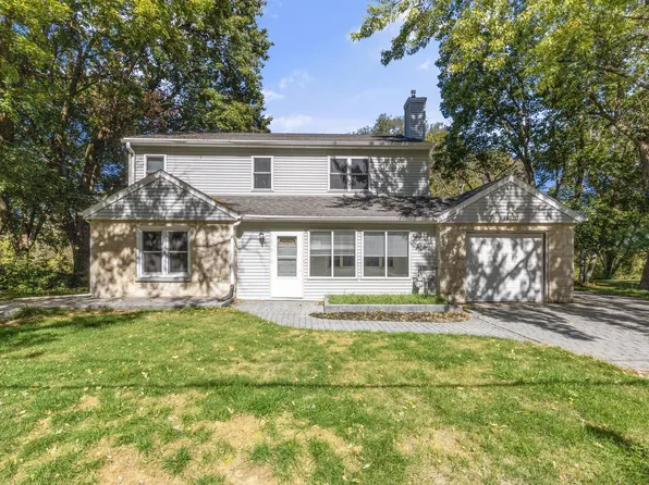 17620 Bolter LANE, Brookfield, WI 53045