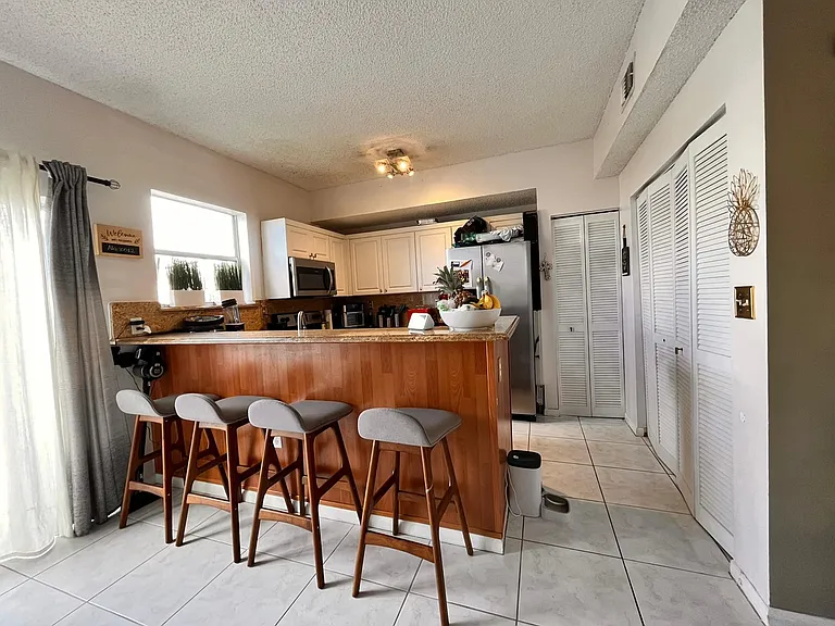 5220 NW 109th Ave #6 — Photo 2