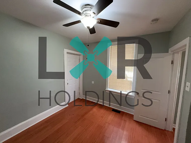 132 W Hansberry St #1 — Photo 8
