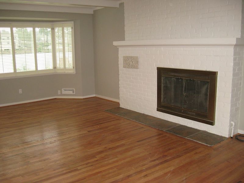 2nd image of 55 N Shore Rd