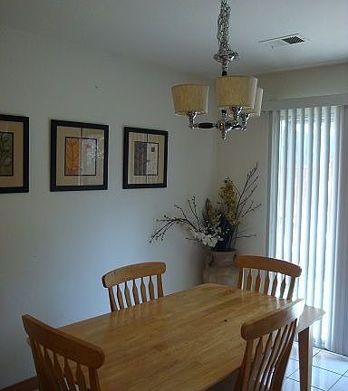 3rd image of 730 Creekland Cir