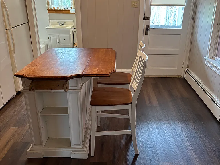 144 N Mill St — Photo 6