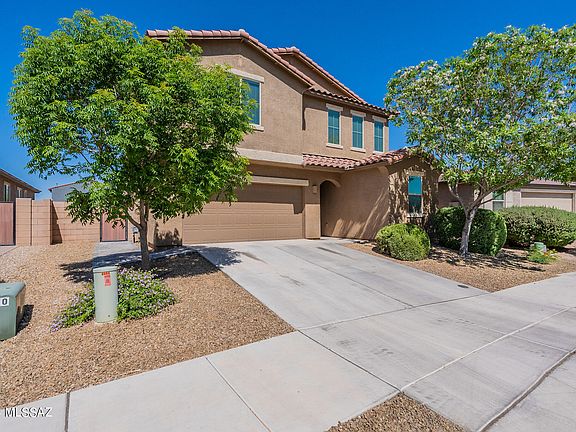 2nd image of 6444 E Via Jardin Verde