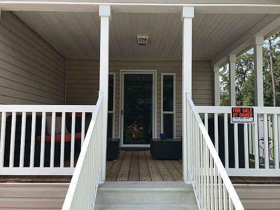 2nd image of 454 NW Turnberry Dr