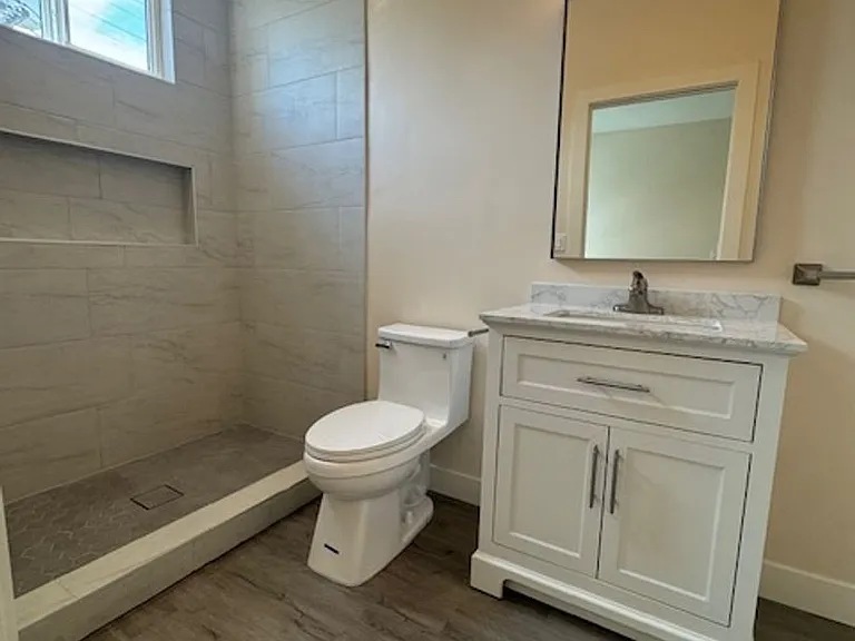 5014 Kester Ave — Photo 16
