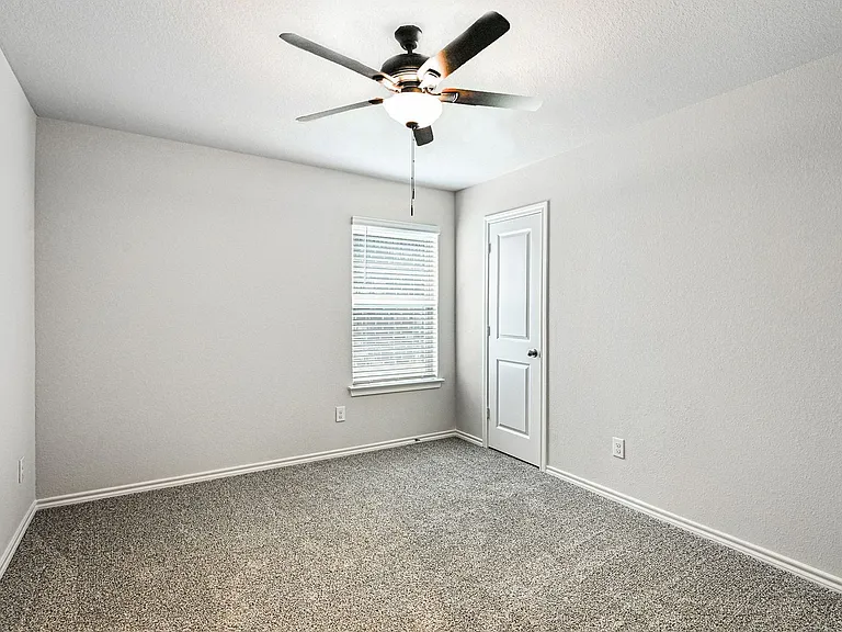 513 Bronze Cir W — Photo 20