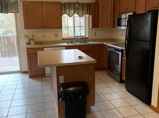 5705 Lake Edge Rd, Mc Farland, WI 53558