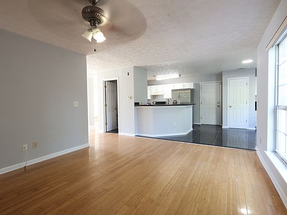 2nd image of 525 Saint James Ct