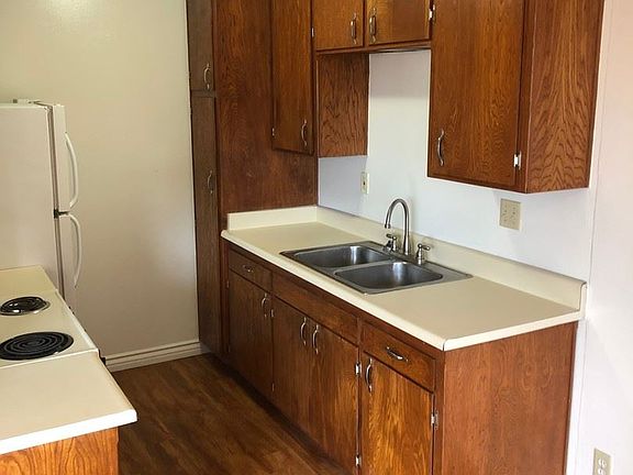 3rd image of 4986 Santa Monica Ave APT 6
