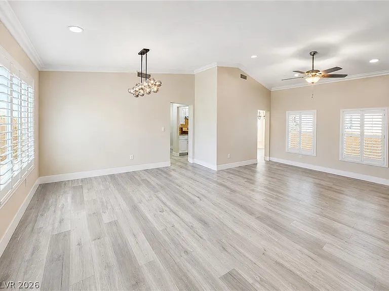 10420 Villa Ridge Dr — Photo 7