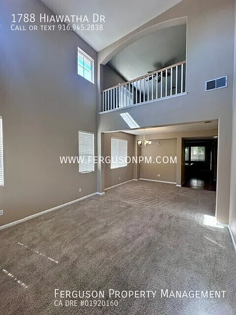 Four Bedroom Home With a Bonus Room in West Roseville — Photo 3
