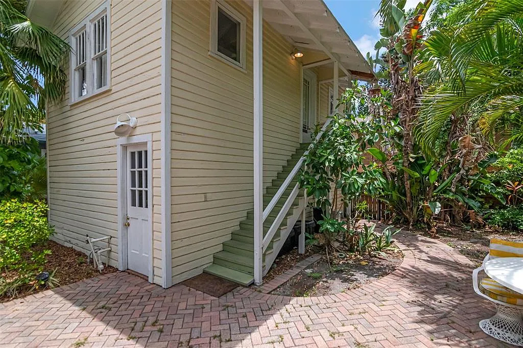 1 bed, 1.0 bath, 500 sqft, $1,500 — Photo 2