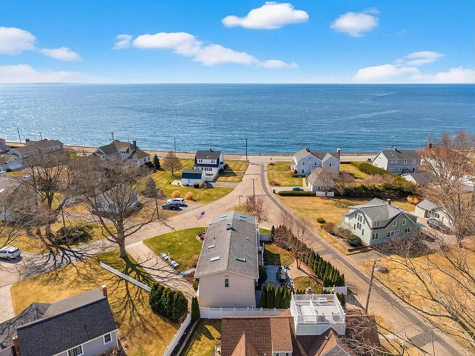 5 Woodland Dr