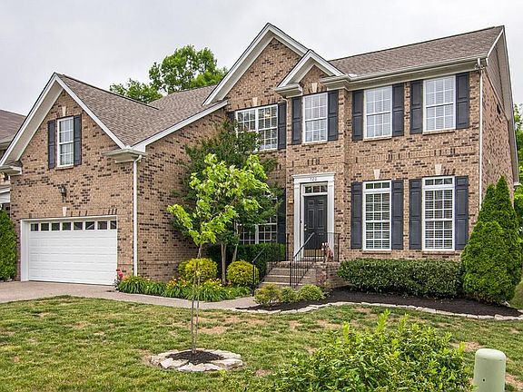2nd image of 720 Cowan Dr
