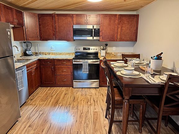5th image of 145 Essex Ave APT 501