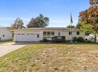 15129 Mitchell St, Grand Haven, MI 49417