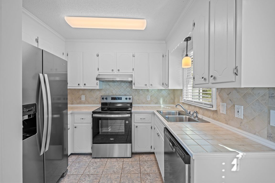 next background image