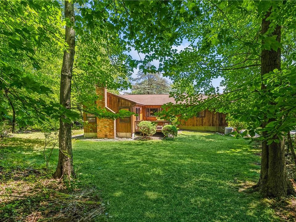 1st image of 19 Tarry Hill Drive