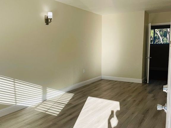 3rd image of 1621 Sacramento Ave APT 6