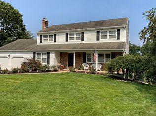 674 Rolling Hills Ct, Brick, NJ 08724