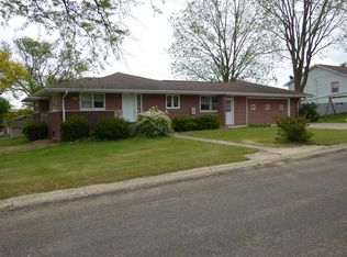 407 S Ward St, Stockton, IL 61085