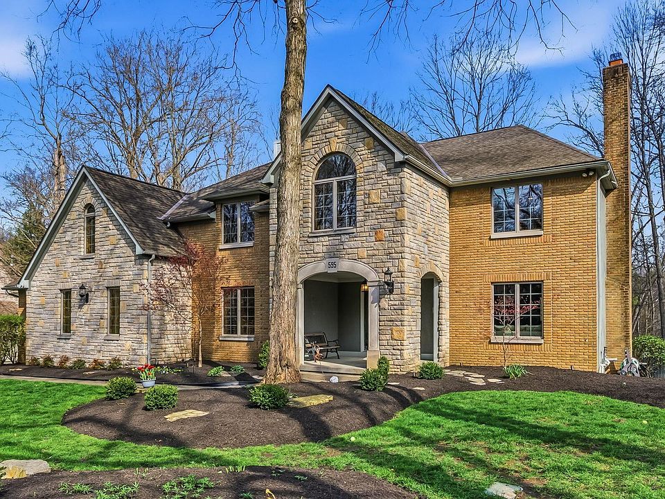 1st image of 595 Woods Hollow Ln