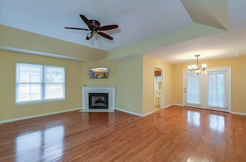 1st image of 1048 Keeneland Ct