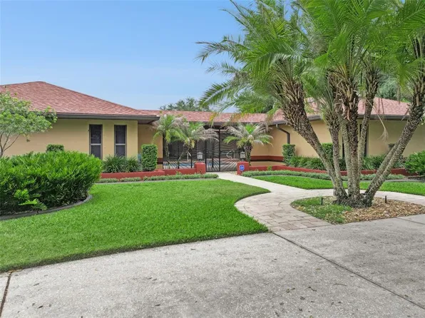 1041 Country Lake Cir, Lake Wales, FL 33898