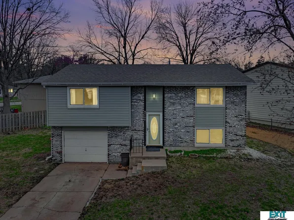 4700 Goldenrod Ln, Lincoln, NE 68512