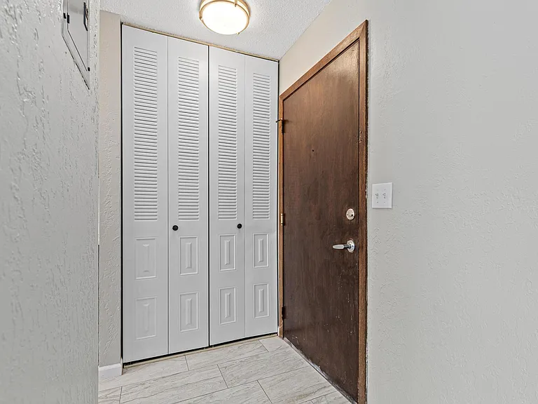2210 Eldridge Ave E #206 — Photo 6
