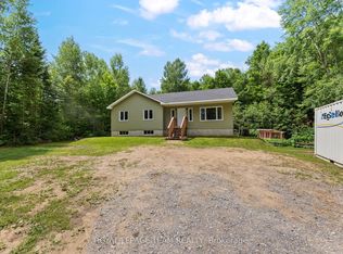 405 Calvin Rd, Whitewater Region, ON K0J 1Y0