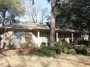 900 Red Oak Ln, Corsicana, TX 75110