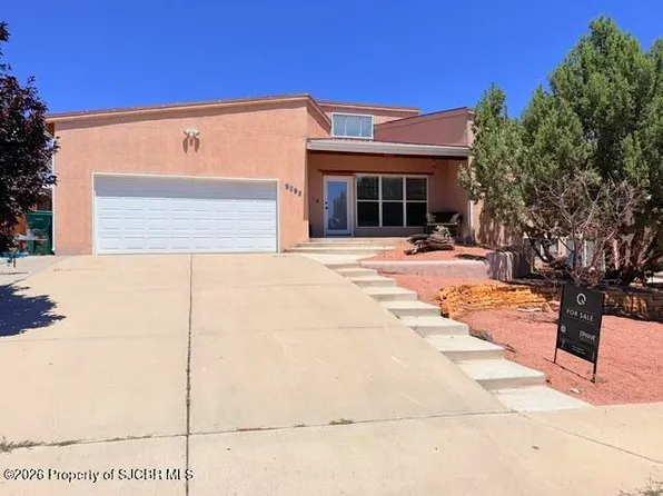 5002 Evergreen Dr, Farmington, NM 87402
