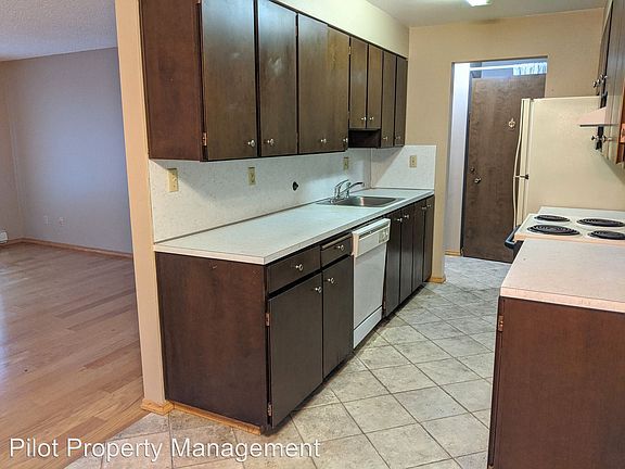 3rd image of 18524 Linden Ave N APT 204
