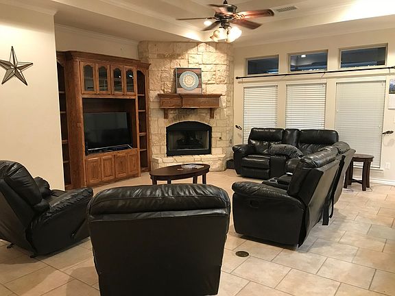 4th image of 5005 Crista Ln